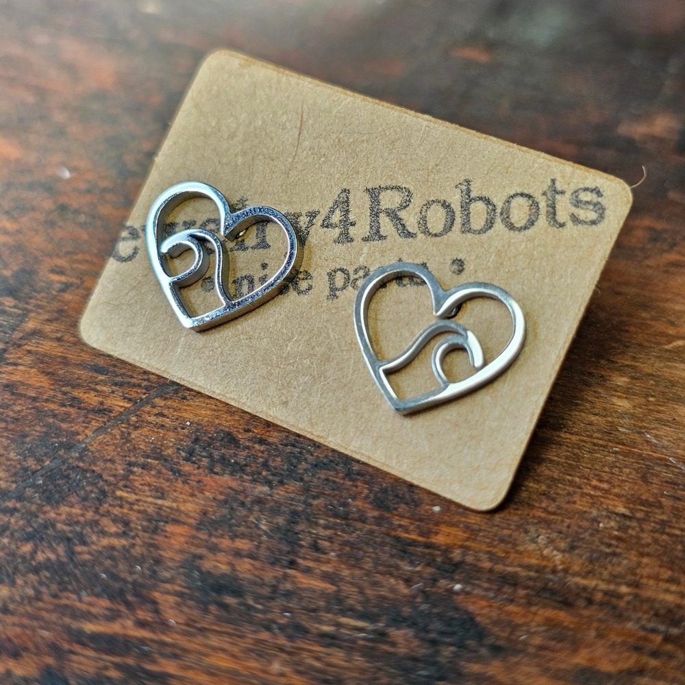 Silver Heart Wave Steel Stud Earrings Women OS Ocean Surf Minimalist